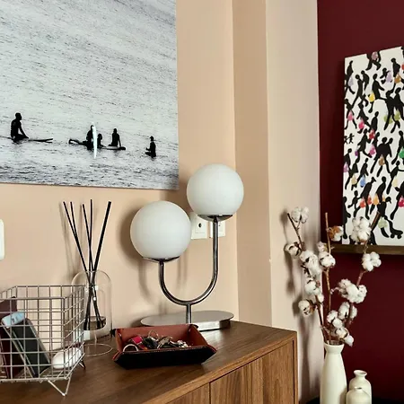 Charming T2 With Terrace Near 比亚里茨