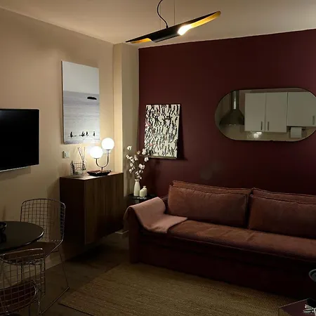 Charming T2 With Terrace Near Биарриц