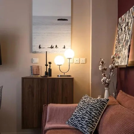 公寓 Charming T2 With Terrace Near