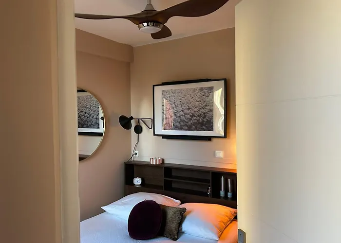 公寓 Charming T2 With Terrace Near